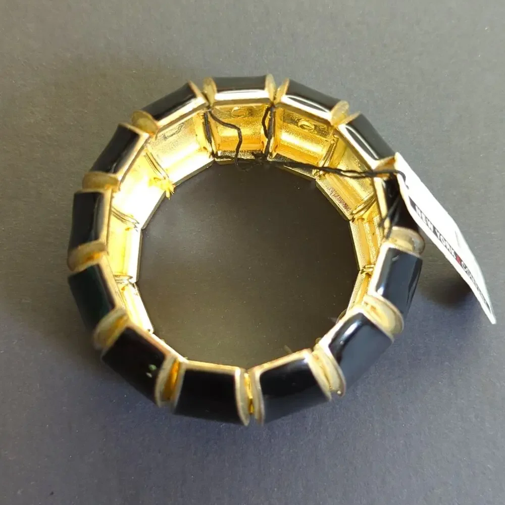 New York & Company Gold Tone Black Enamel Mobwife Chunky Stretch Bracelet NWT